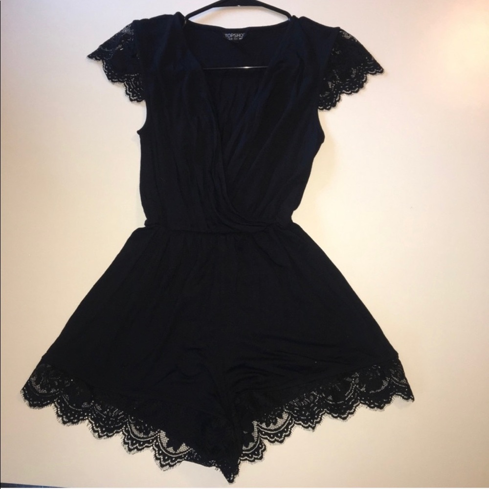 TOP SHOP BLCK ROMPER SIZE 4